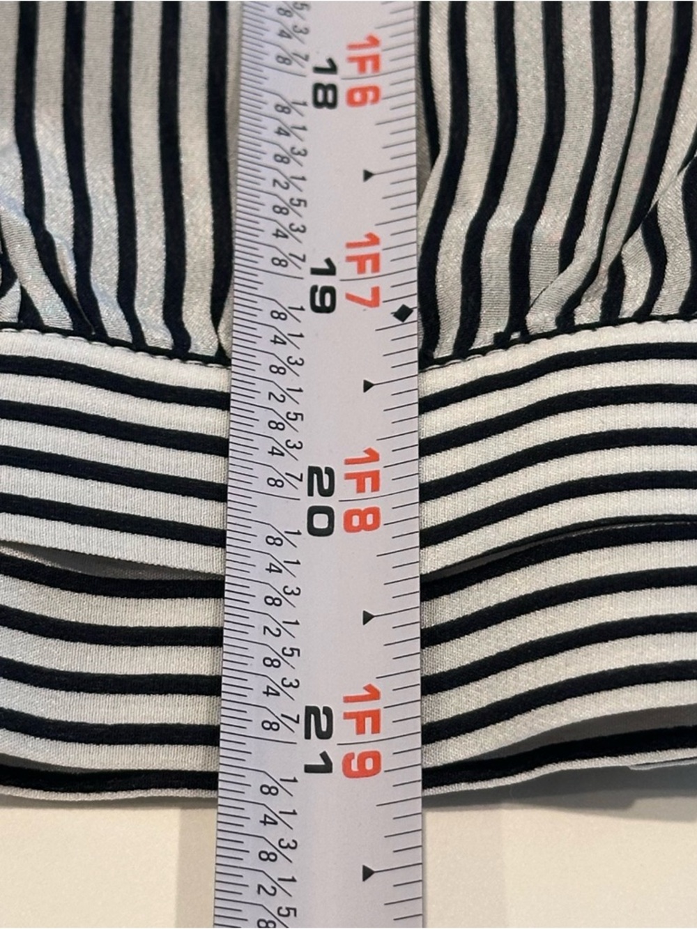 Cabi 100% Silk Off Shoulder Striped Blouse XS Black White Tunic Top Lightweight - Picture 15 of 15